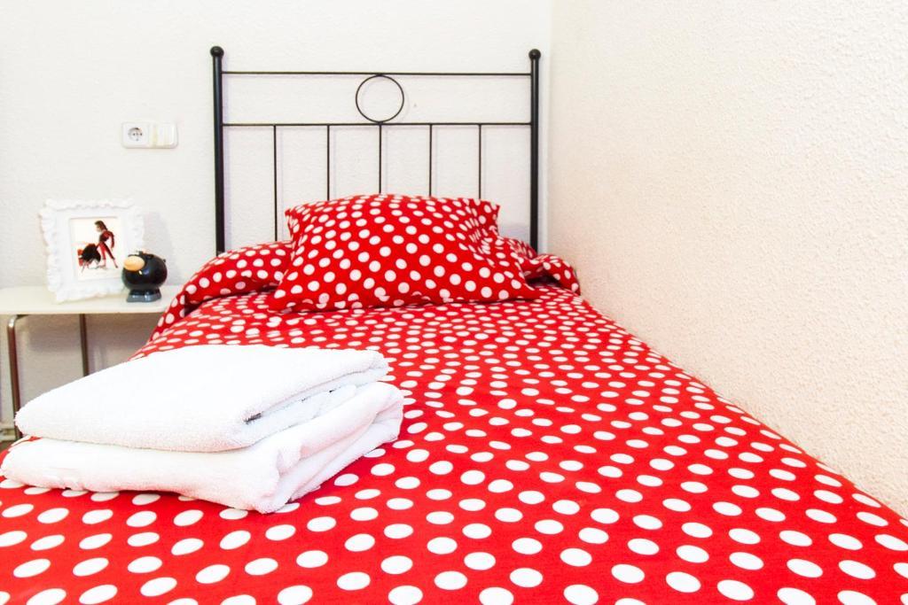 Hostal Bahia Мадрид Стая снимка