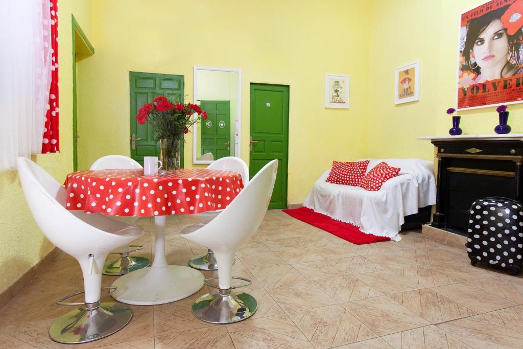 Hostal Bahia Мадрид Екстериор снимка