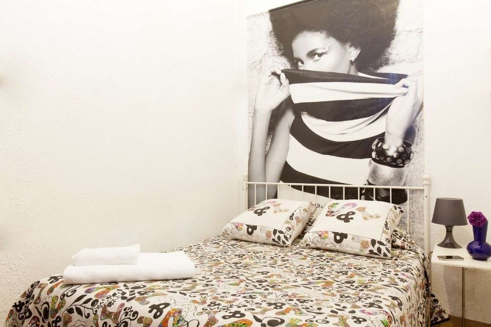 Hostal Bahia Мадрид Екстериор снимка