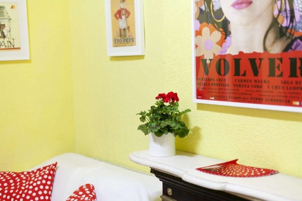 Hostal Bahia Мадрид Екстериор снимка